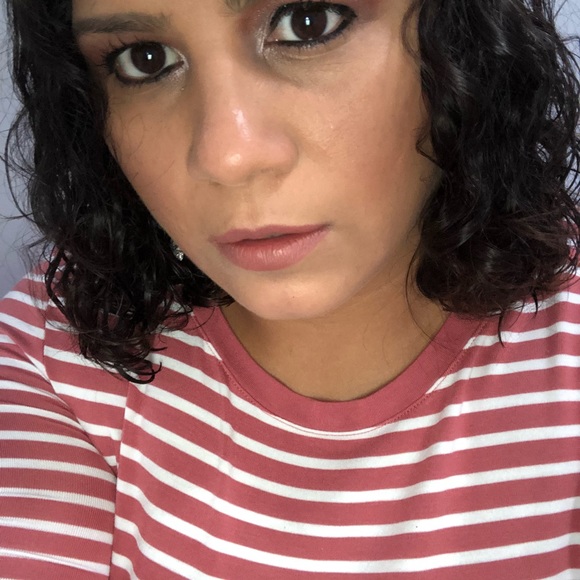 Meet your Posher, Yessica - Picture 1 of 1